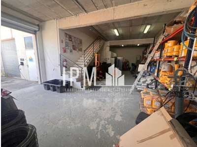 A louer local d'activités 180m² La Ciotat 13600