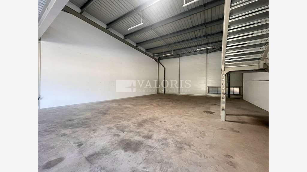 Entrepôt logistique à louer zone ATHELIA La Ciotat