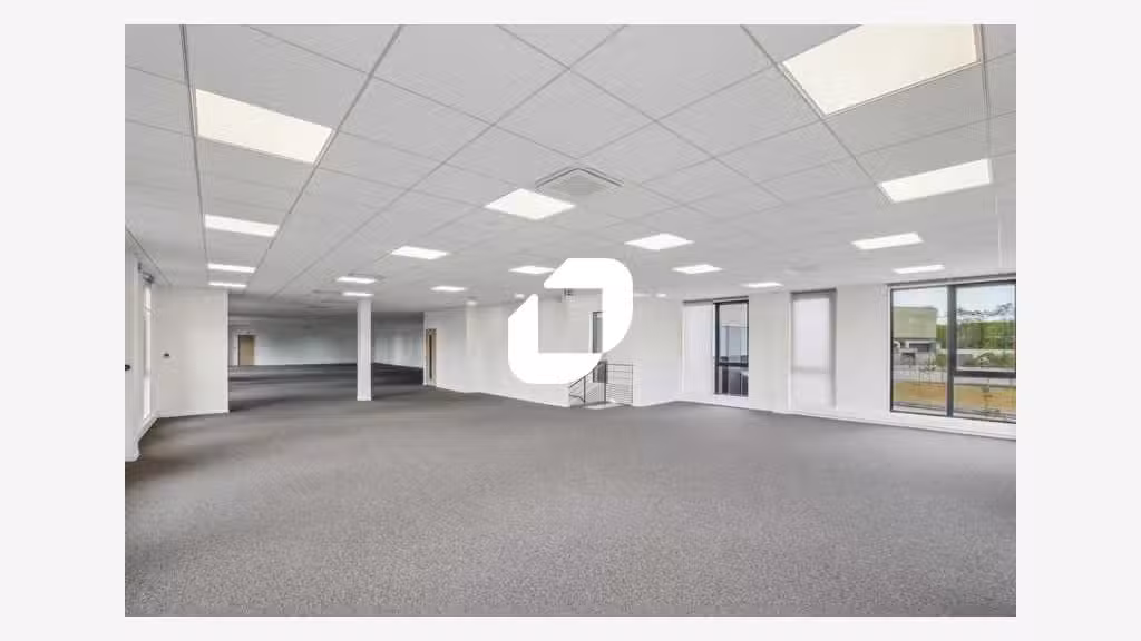 A louer Local d'activité 10580m² La courneuve
