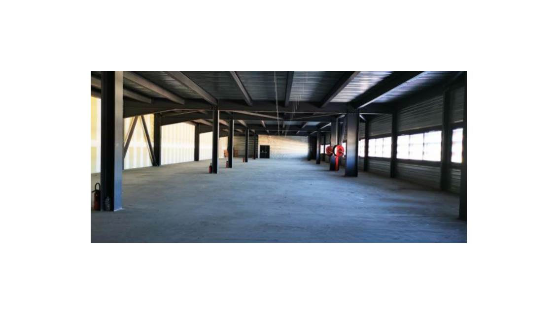 A louer plateau de 1000m² à La Crau proche A570 