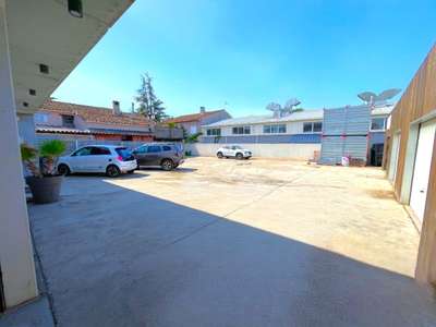 Location Locaux d'activités - Entrepôts à La Crau