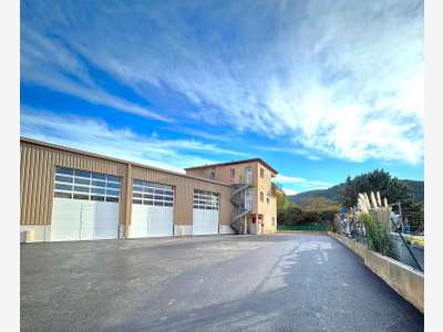 ENTREPOT NEUF 113 m²