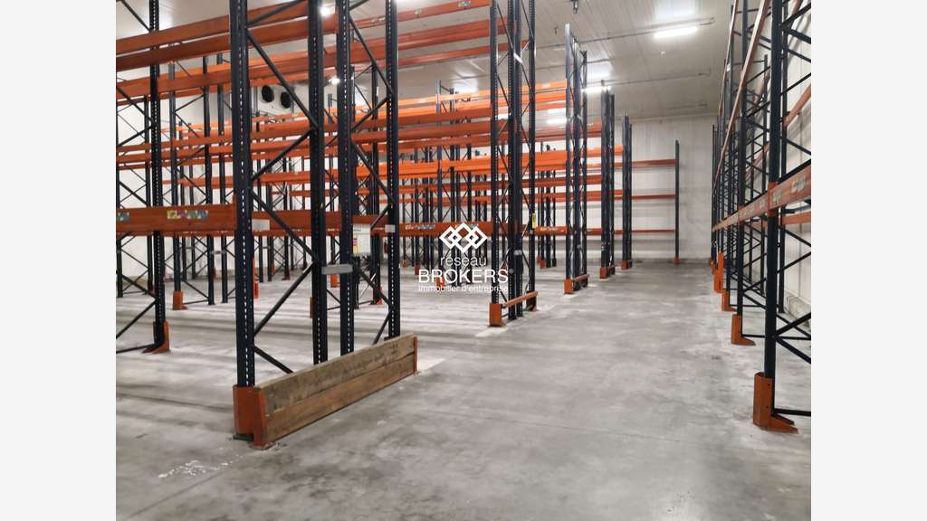 A louer entrepôt froid 5166m² à La Crèche