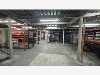 A louer bâtiment d'activité 500m² La Farlède A50