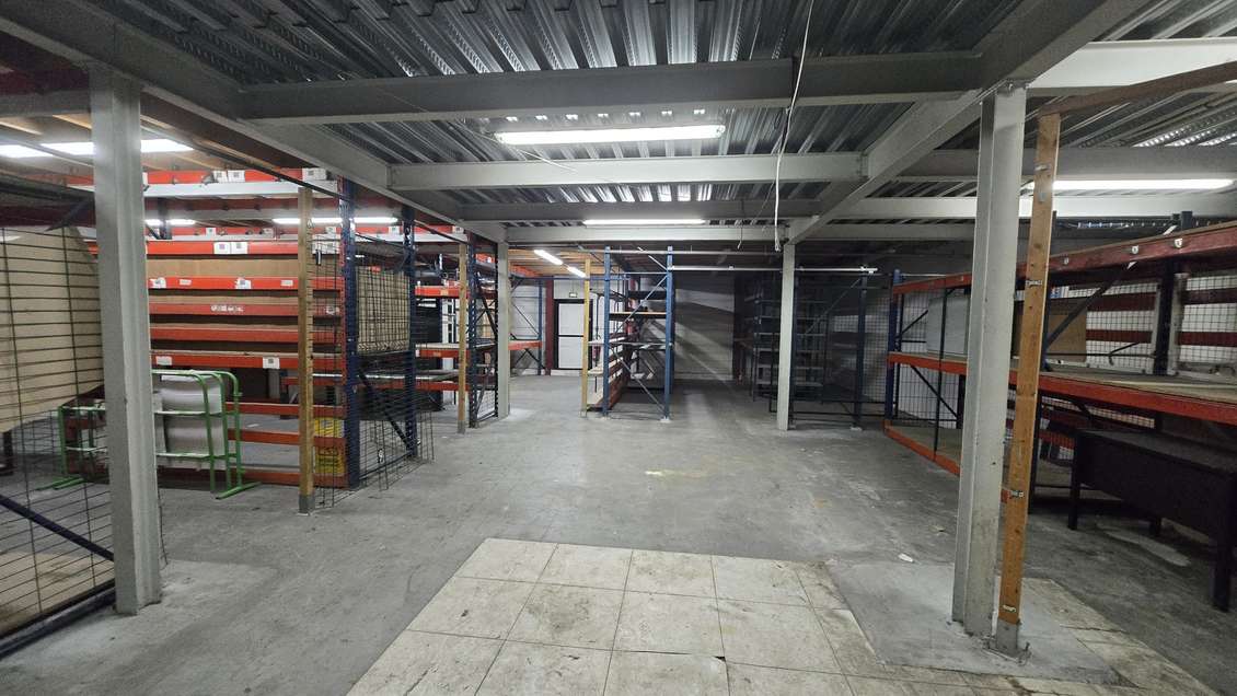 A louer bâtiment d'activité 580m² ZA La Farlède