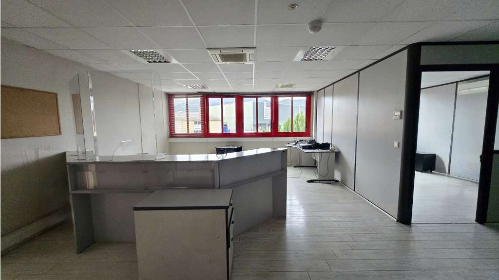 A louer bâtiment d'activité 580m² ZA La Farlède