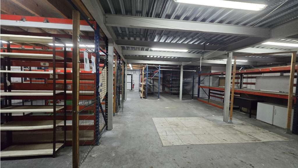 A louer bâtiment d'activité 580m² ZA La Farlède