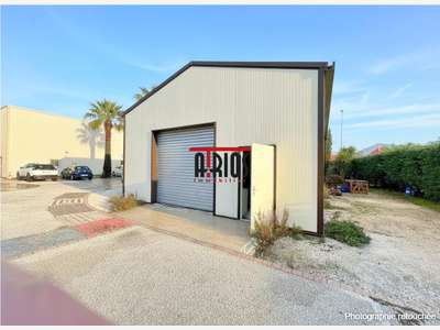 ENTREPOT 100 M² + BUREAU 12M²