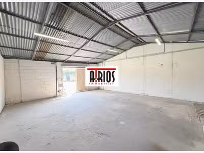 A louer entrepôt de 63m² en ZI de la Farlède