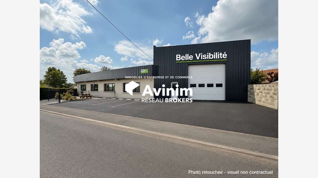 Bâtiment d'activité 800m² à louer à La Flèche