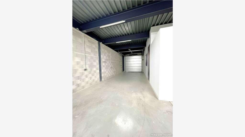 A louer local d'activité de 165m² en za à La Garde
