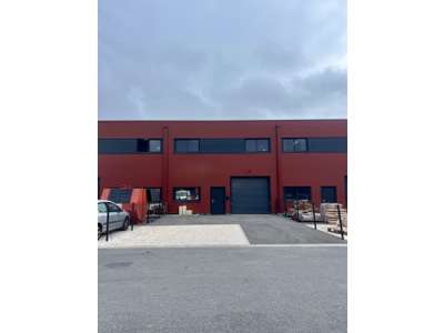 Location Locaux d'activités - Entrepôts à La Garde