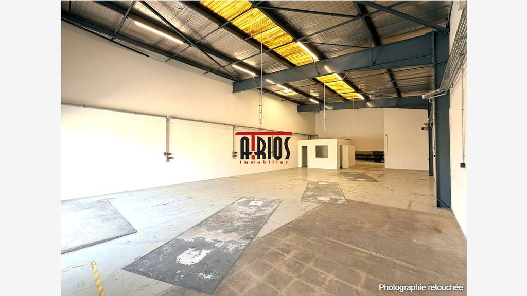 LOCAL D'ACTIVITÉ 640 M²