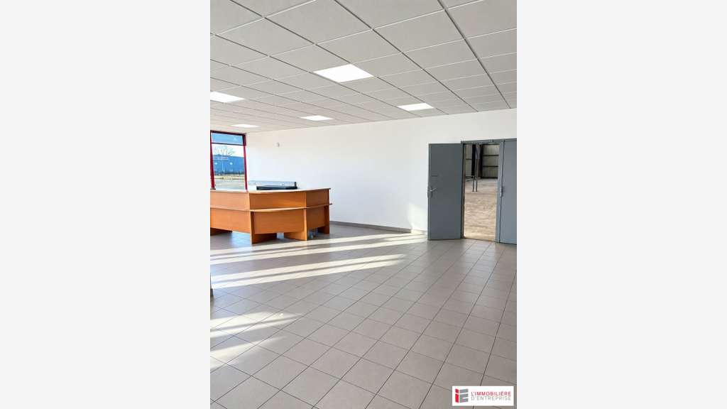 A louer bâtiment 1090m² à La Guerche-de-Bretagne