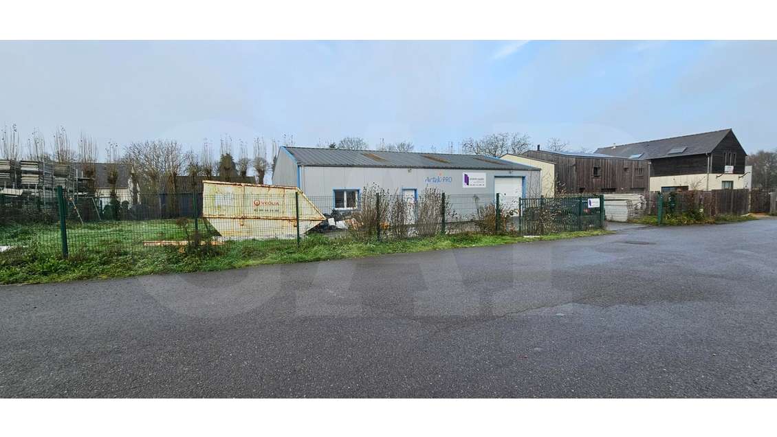 A louer bâtiment 250m² bail précaire Rennes Nord 