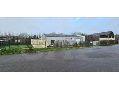 Location Locaux d'activités - Entrepôts à La Mézière