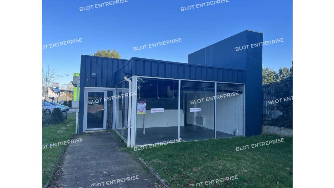 EXCLUSIVITÉ BLOT - À LOUER - LOCAL ACTIVITES 110 m