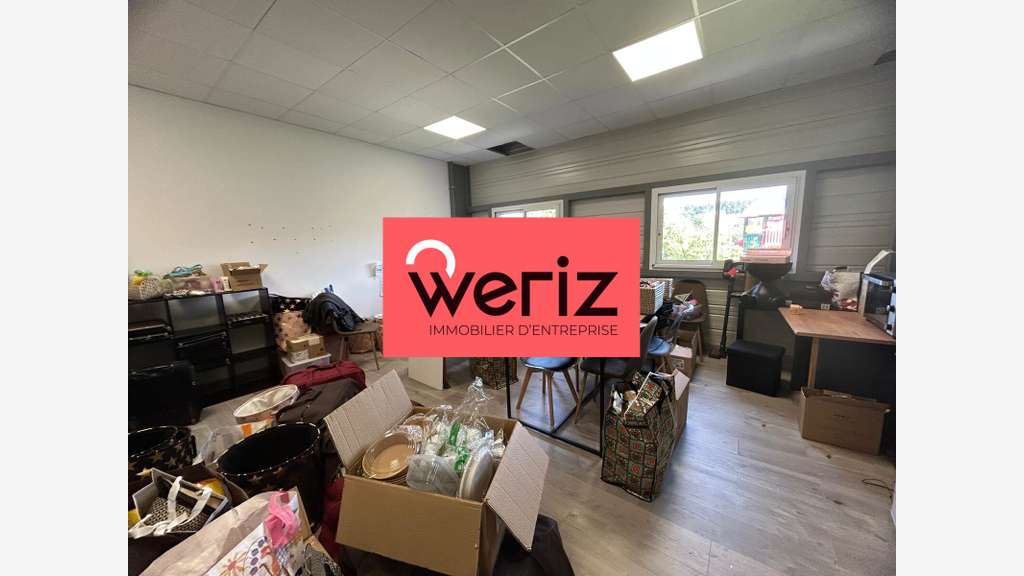 propose à la location des locaux d'activité