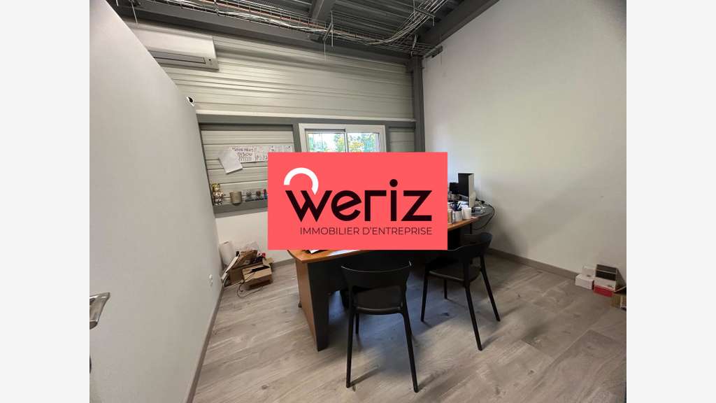propose à la location des locaux d'activité