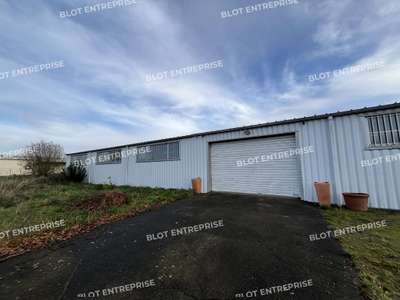 A louer locaux d'activités 712m² à La Planche