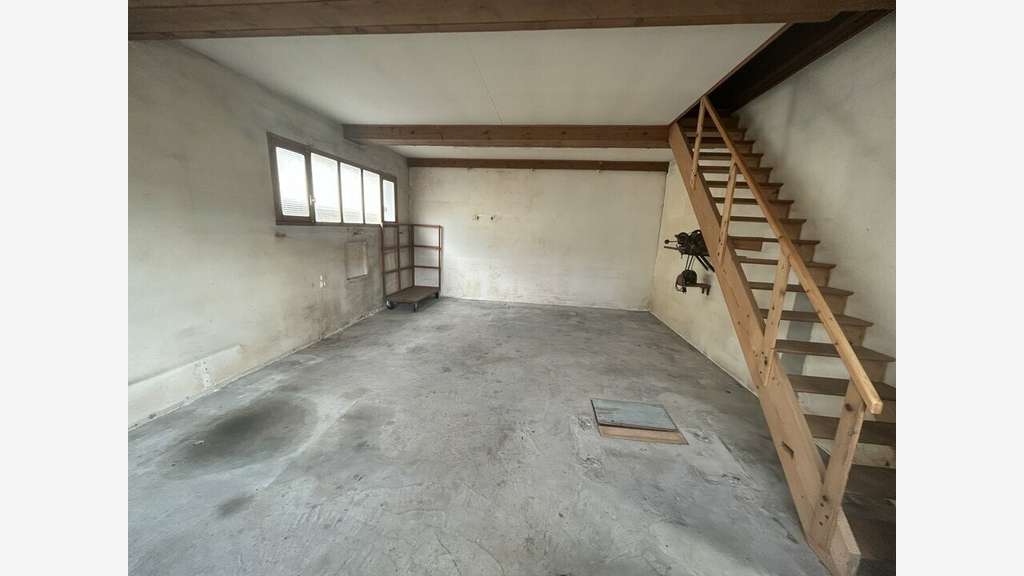Local d'activité 163m² à louer à La Ravoire