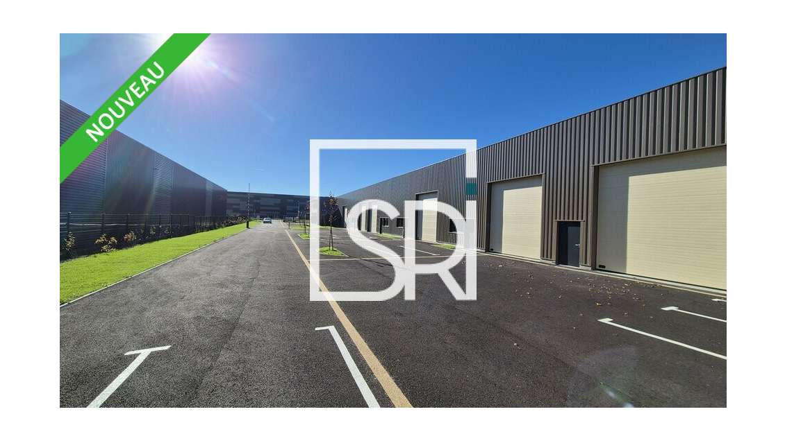 Loue local d'activité de 1398m² à La Roche Blanche
