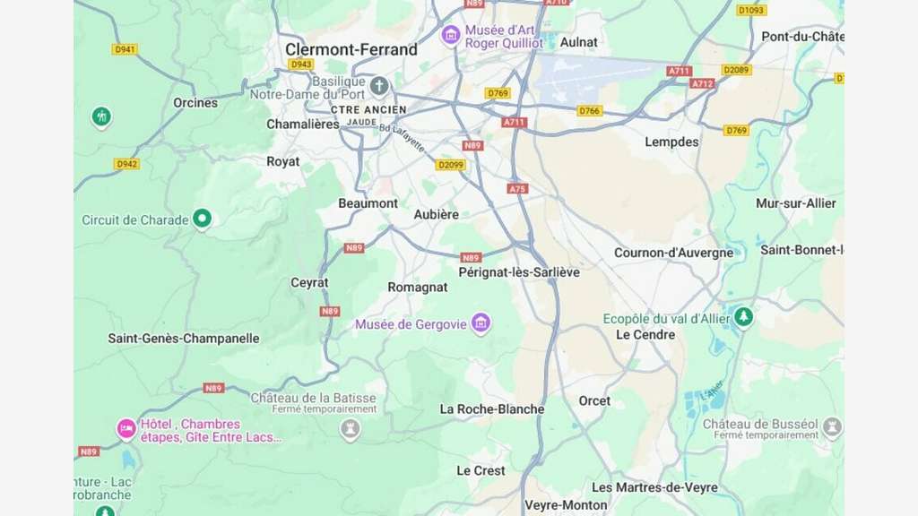 Loue local d'activité de 421m² à La Roche Blanche