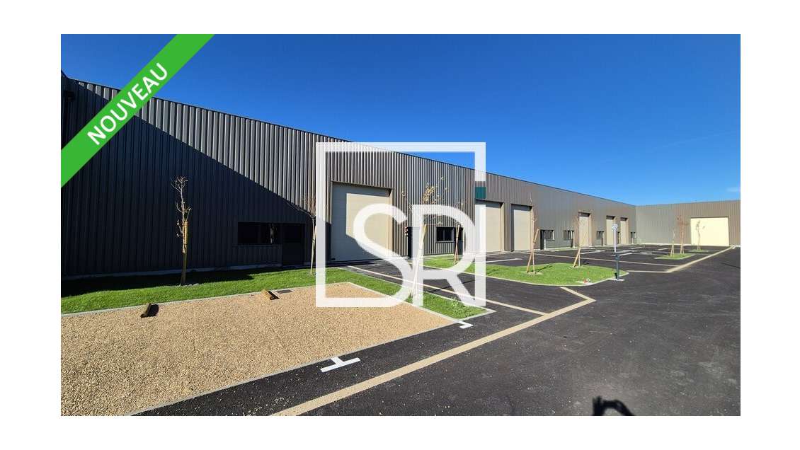 Loue local d'activité de 250m² à La Roche Blanche