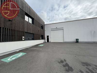 À LOUER ENTREPÔT DE 1 900 M² - LA SALVETAT-SAINT-G