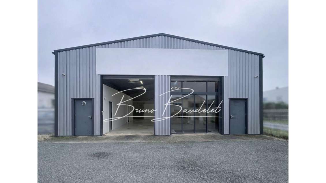 Location local activités 200m² à La Sauve / Créon