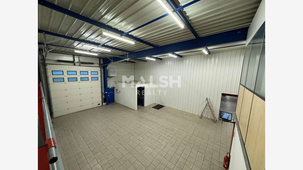 Local industriel de 1709m² à louer à la Talaudière