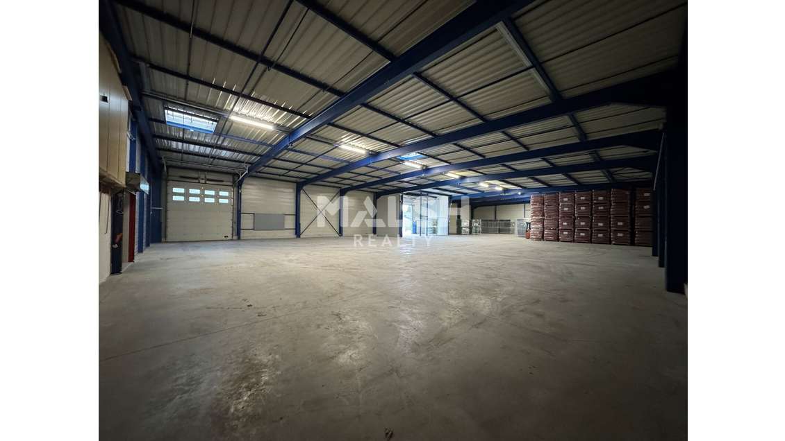 Local industriel de 1709m² à louer à la Talaudière