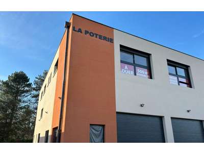 Location Locaux d'activités - Entrepôts à La Tour-de-Salvagny