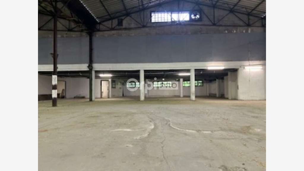 A louer entrepôt de 3200m² à Nice Est la Trinité
