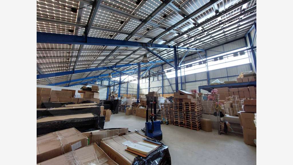Local d'activité 850m² à louer la Trinité-Surzur