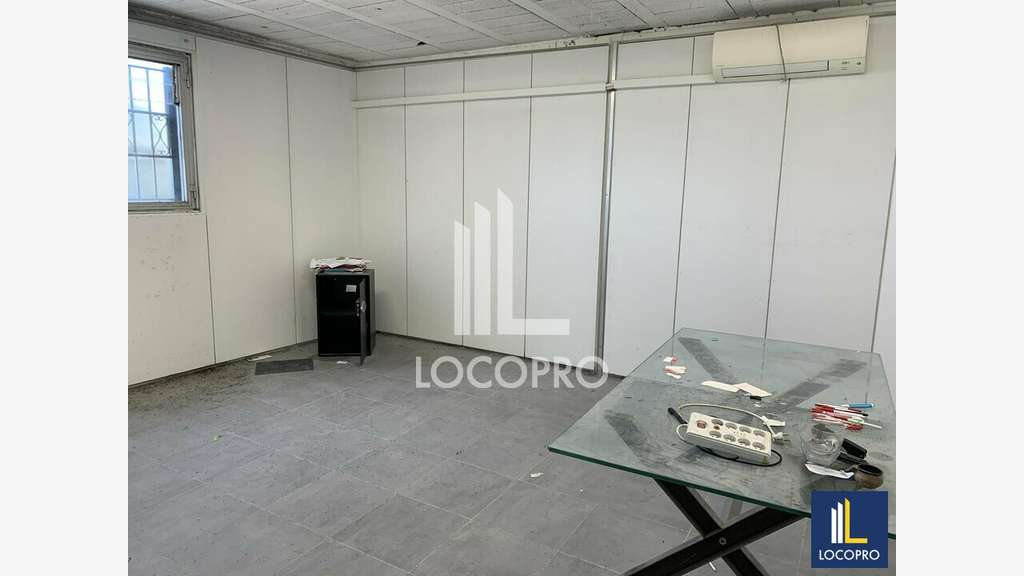 A louer local d'activités 850m² à La Turbie
