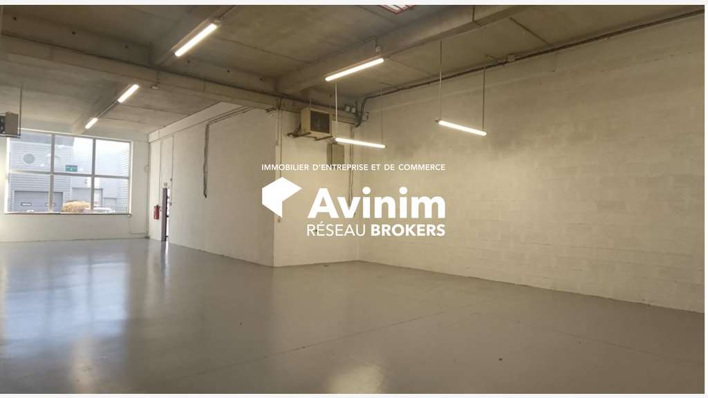 A louer local d’activité 267m² à la Verrière