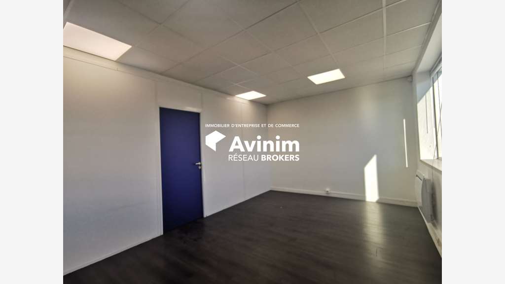 A louer local d’activité 267m² à la Verrière
