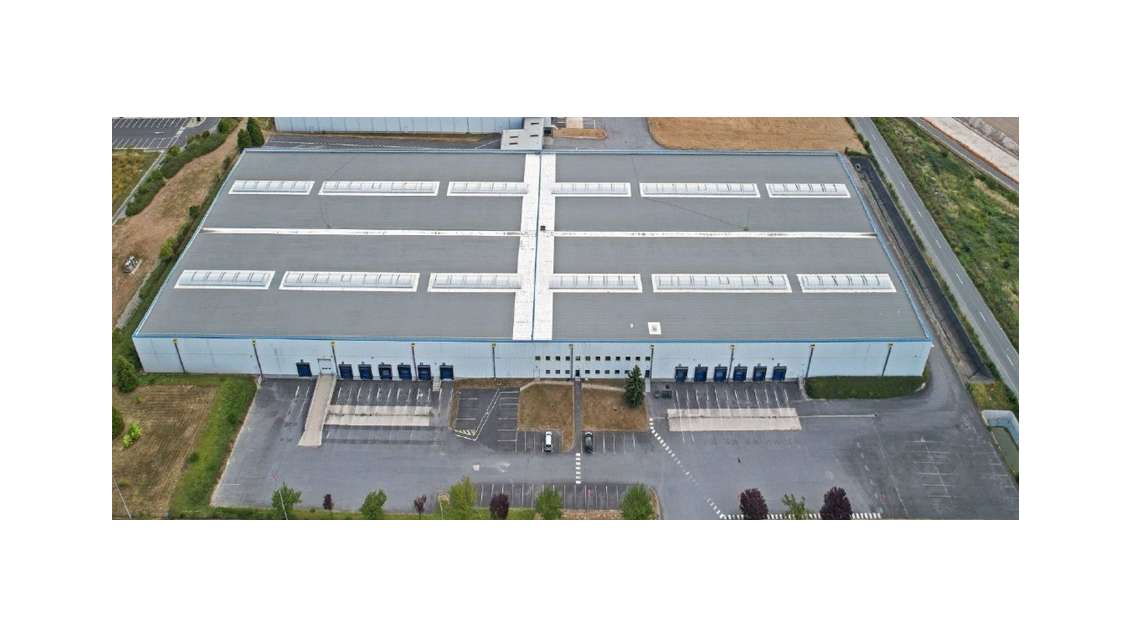 À louer entrepôt Logistique de 23 106m² à La Veuve
