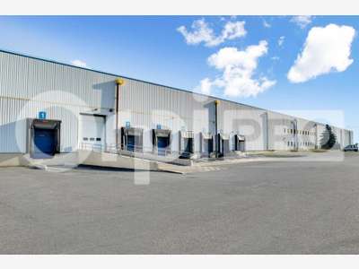 A louer entrepôt 23105m² La Veuve accès A4