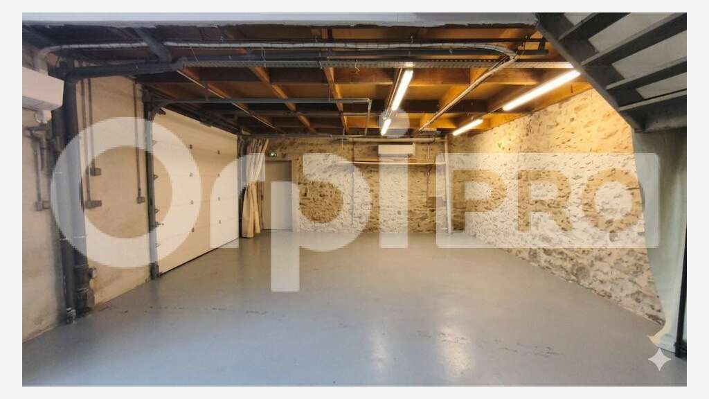 Loue local indépendant de 120m² à La Ville-du-Bois