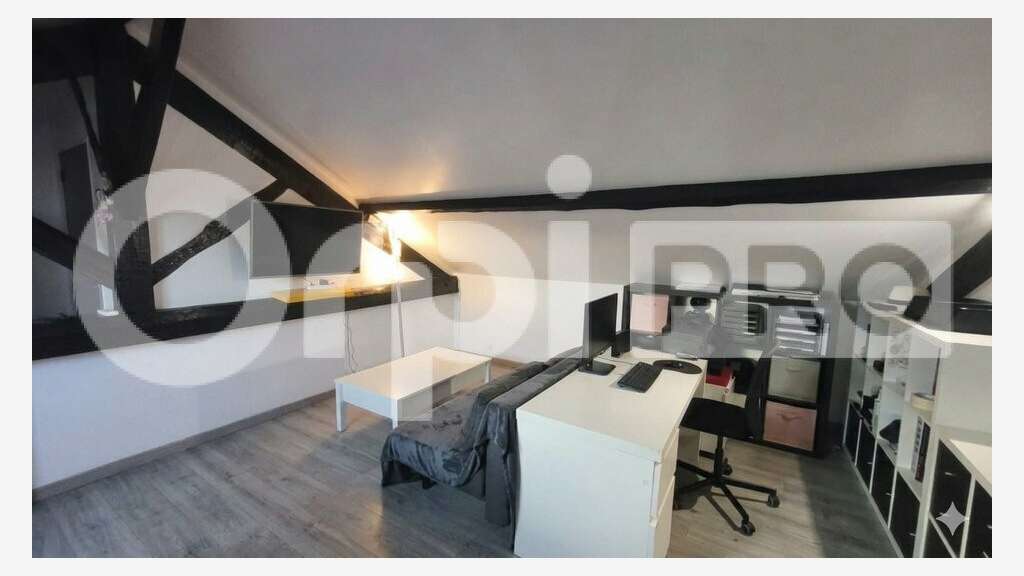 Loue local indépendant de 120m² à La Ville-du-Bois