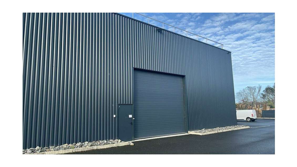 Entrepôt 366m² à louer Zone Industrielle Lacanau