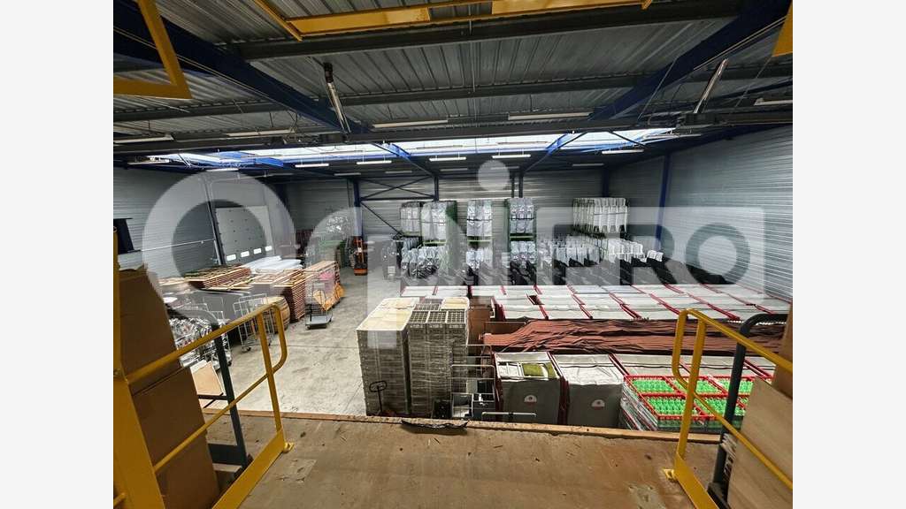 A louer local activité 810m² au sud de Compiègne
