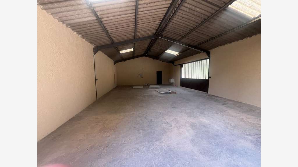 LAGNES - DEPOT - ENTREPOT à louer
