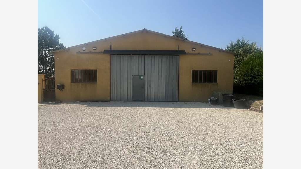 LAGNES - DEPOT - ENTREPOT à louer