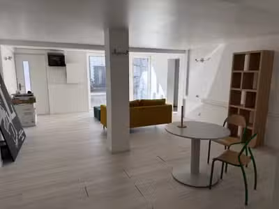 A louer local d'activité 109m² divisibles à Lagny