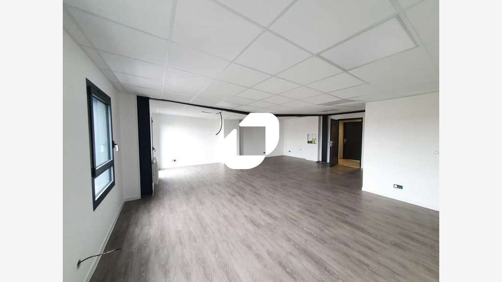 A louer Local d'activité 154m² Lagny sur marne