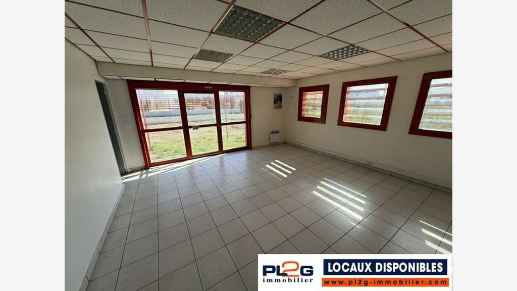 Loue local activité 590m² prox Salon de Provence
