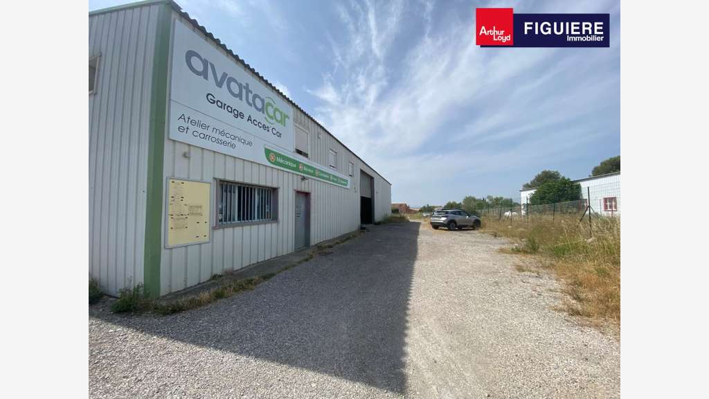 225m² de local d'activités à louer Lançon Provence